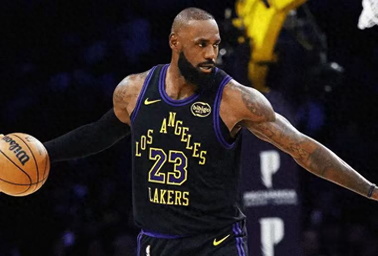 詹姆斯首秀带队赢球，湖人依旧有两大缺陷需要提升