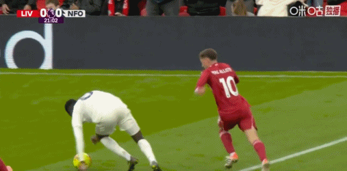 半场：利物浦0-1森林，穆里略破门，伊戈尔-热苏斯进球无效